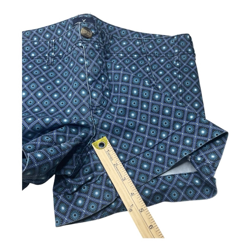 American Eagle Patterned Stretch Shorts Blue Geom… - image 4